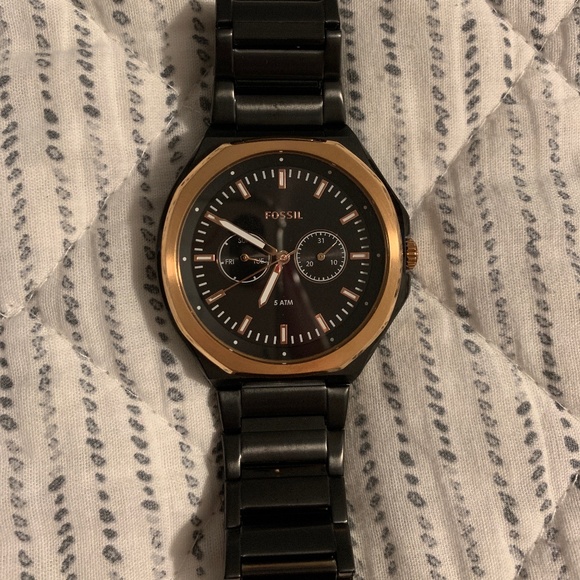 45MM Fossil watch - Picture 1 of 6